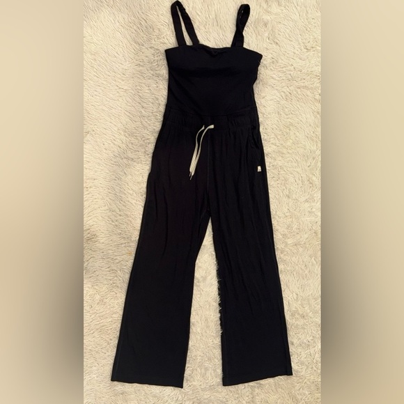 NEW Vuori Pose Scoop Tank sleeveless black ribbed Jumpsuit sz L - Picture 2 of 8
